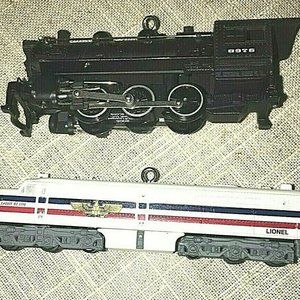 2 HALLMARK LIONEL TRAIN ORNAMENTS